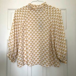 Fashion blouse perfect for work or a night out!